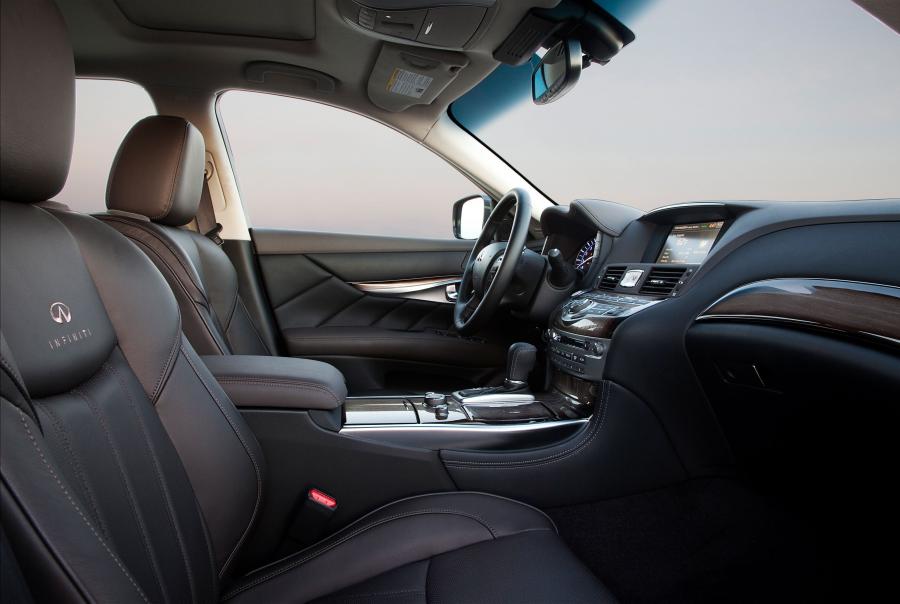  Infiniti M37 S 2011 года  (фото 6 из 33)